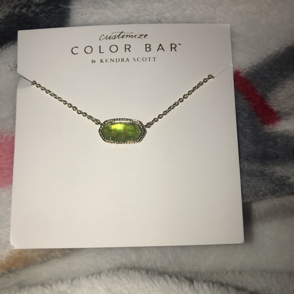Kendra Scott necklace